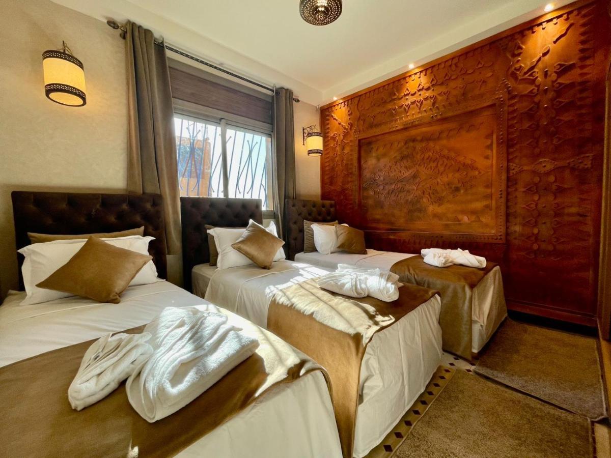 Hotel Apartments Lexpert " Riad The Family" Merzouga Bagian luar foto