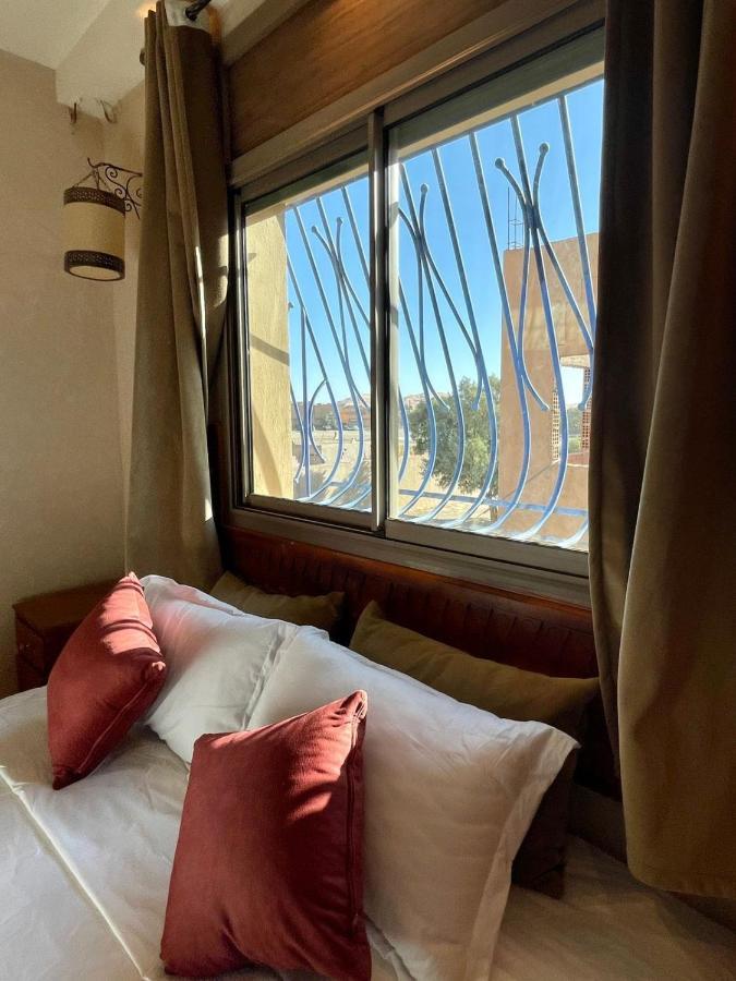 Hotel Apartments Lexpert " Riad The Family" Merzouga Bagian luar foto
