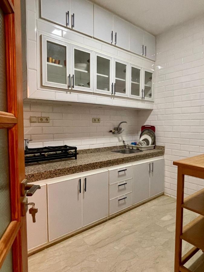 Hotel Apartments Lexpert " Riad The Family" Merzouga Bagian luar foto