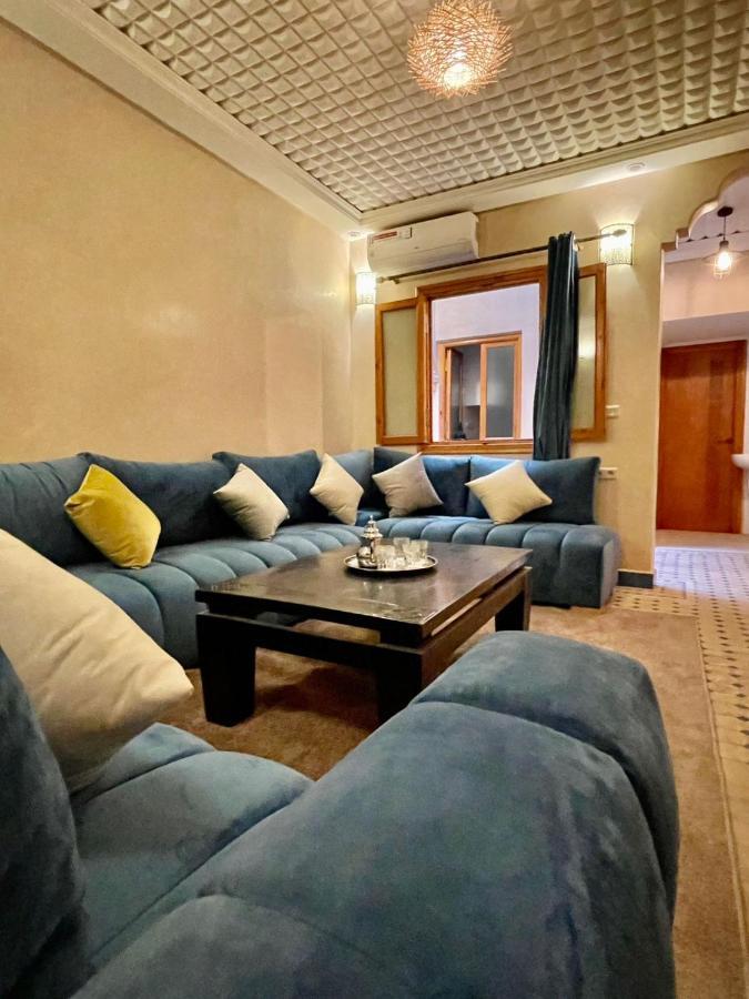 Hotel Apartments Lexpert " Riad The Family" Merzouga Bagian luar foto